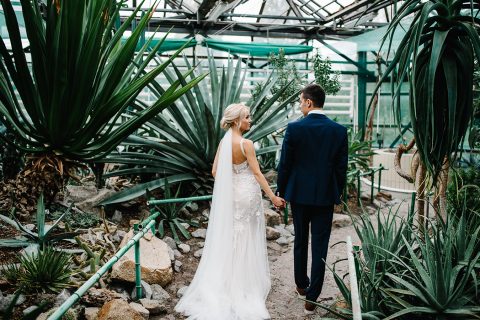 5 things to consider when choosing your wedding date