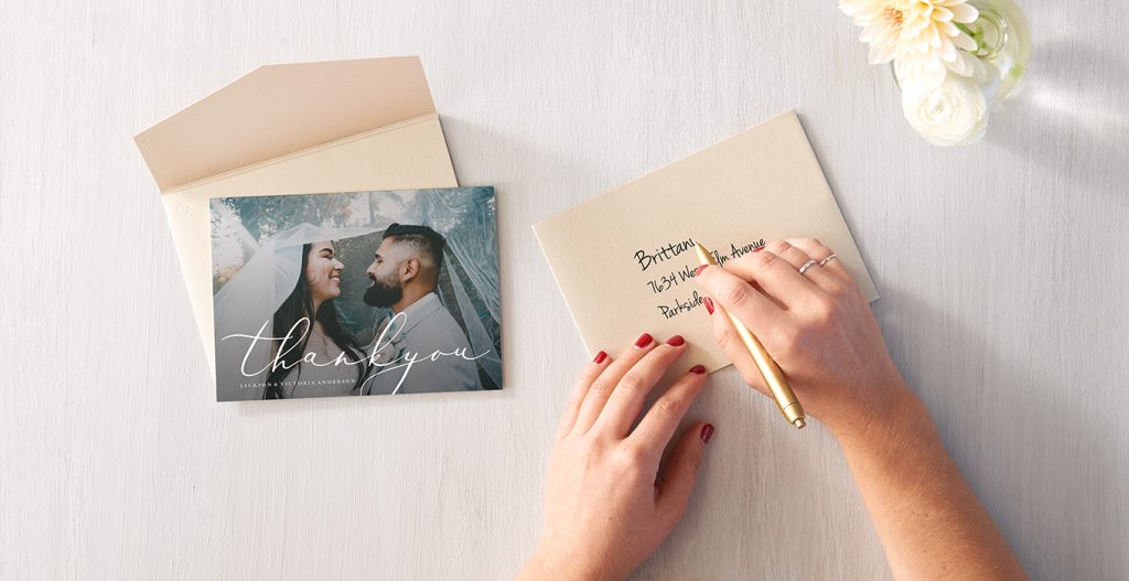 How to Write a Wedding Thank You Card