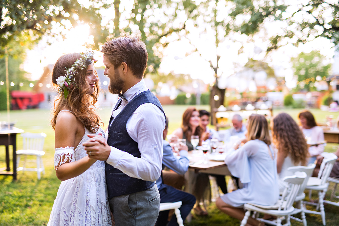 Things To Plan For When You Re Having A Backyard Wedding Zazzle
