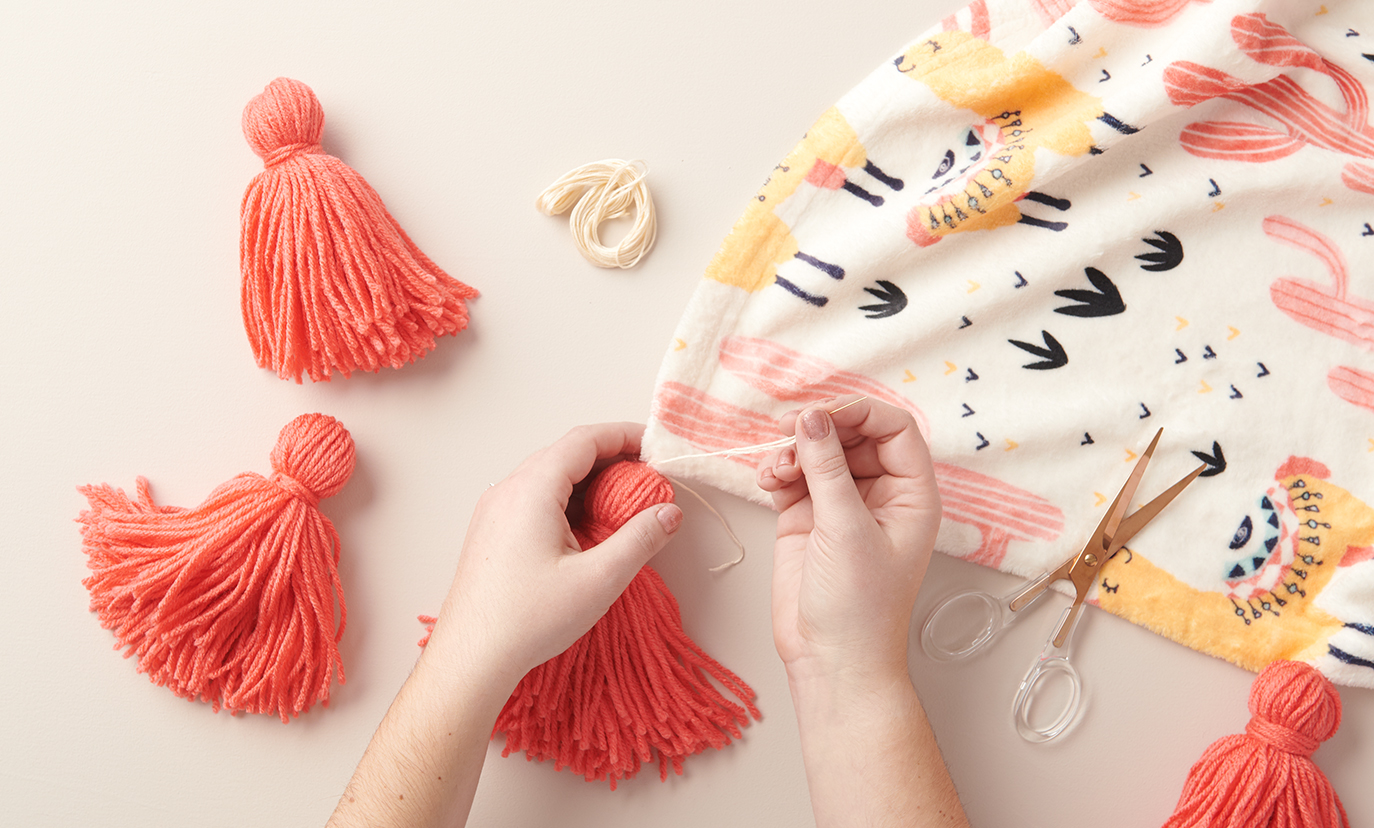 DIY How to Make a Tassel Blanket Zazzle Ideas