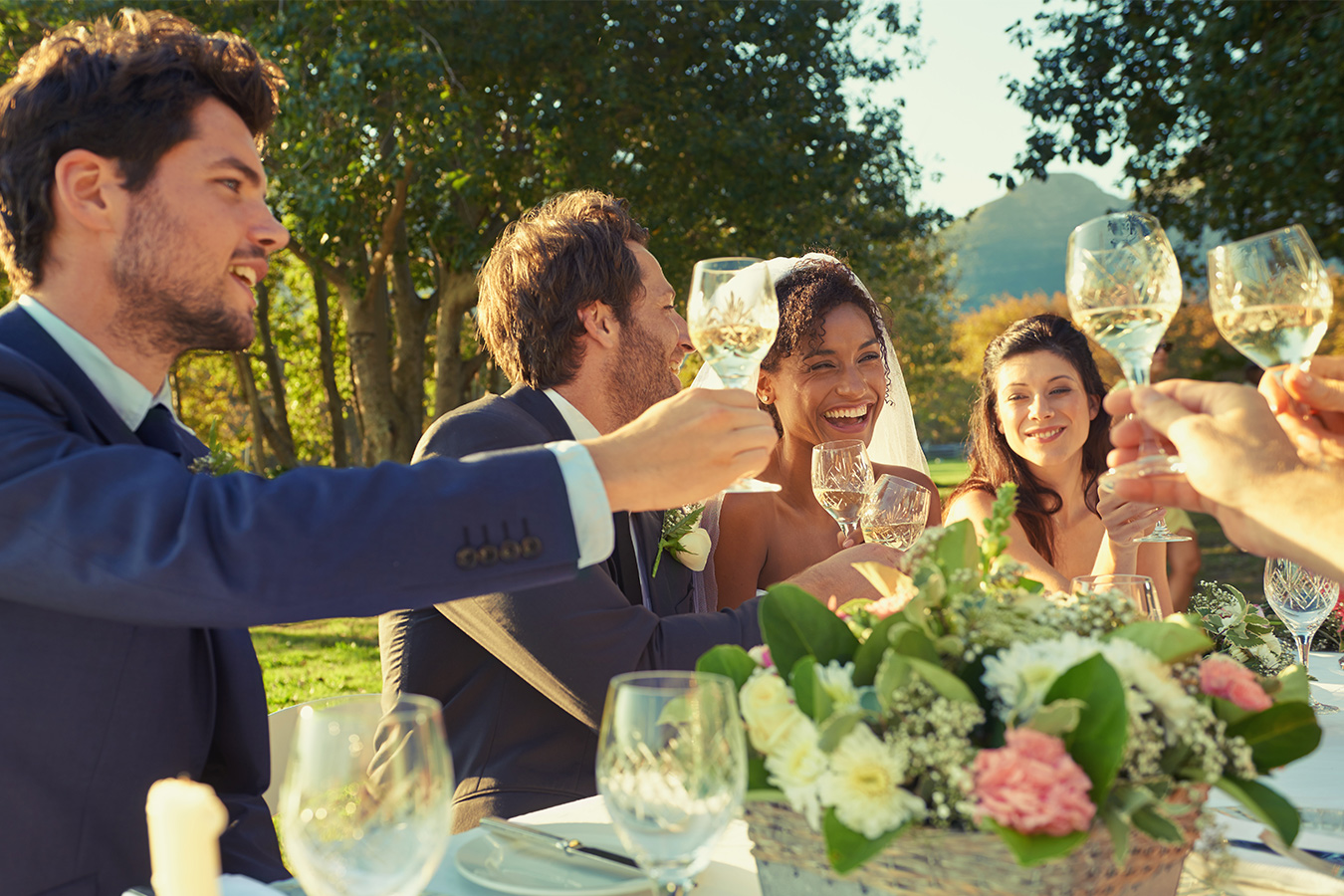 How to Keep Your Wedding Breezy this Summer!