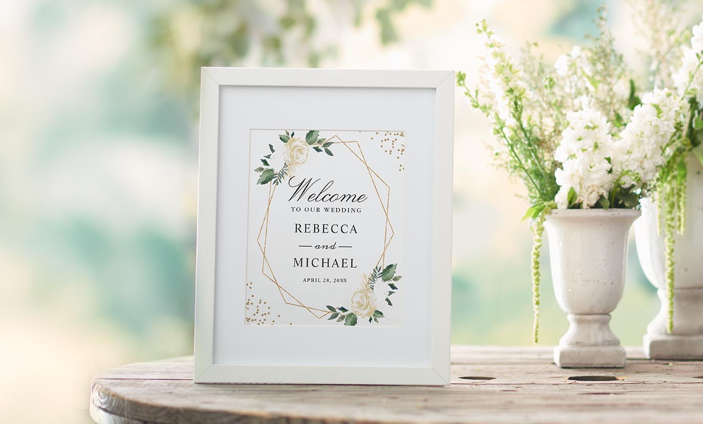 Important Signs You Need for Your Wedding