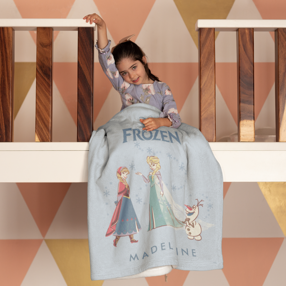 Frozen | Elsa, Anna & Olaf Fleece Blanket