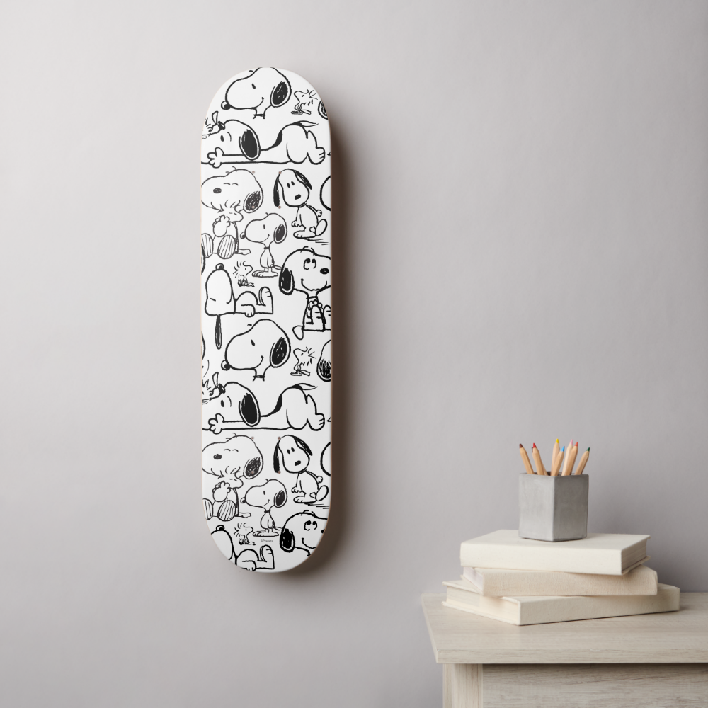 Snoopy Smile Giggle Laugh Pattern Skateboard