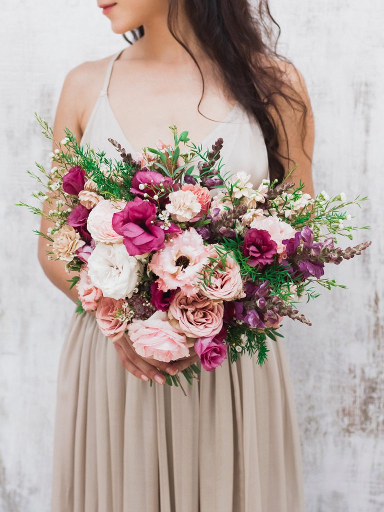 What Flowers are in Season for Your Wedding

