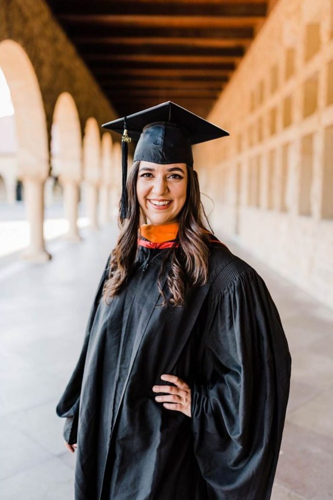 Graduation Photo Shoot Ideas Pin