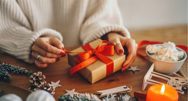 Photo: iStock.com/Xsandra Creative Ways to Give Gift Cards