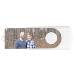 Create an awesome custom photo flash drive! USB flash drive