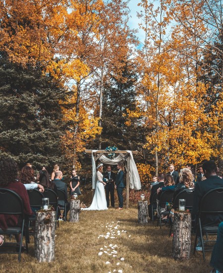 Why You Should Consider a Fall Wedding
